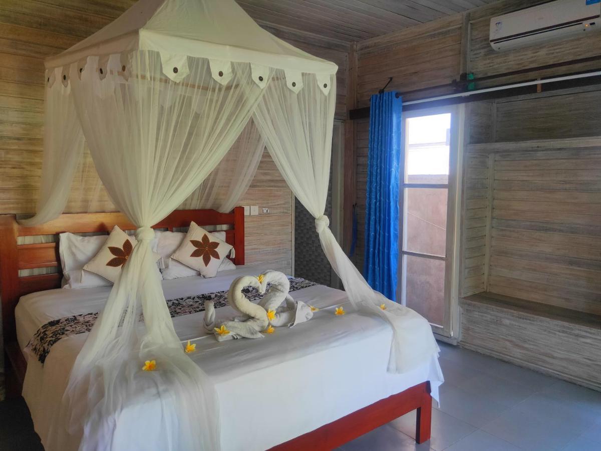 Vista Huts Lembongan Exterior foto