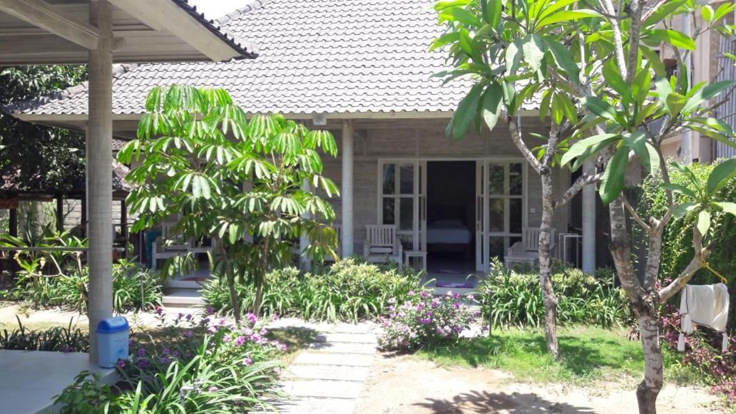 Vista Huts Lembongan Exterior foto